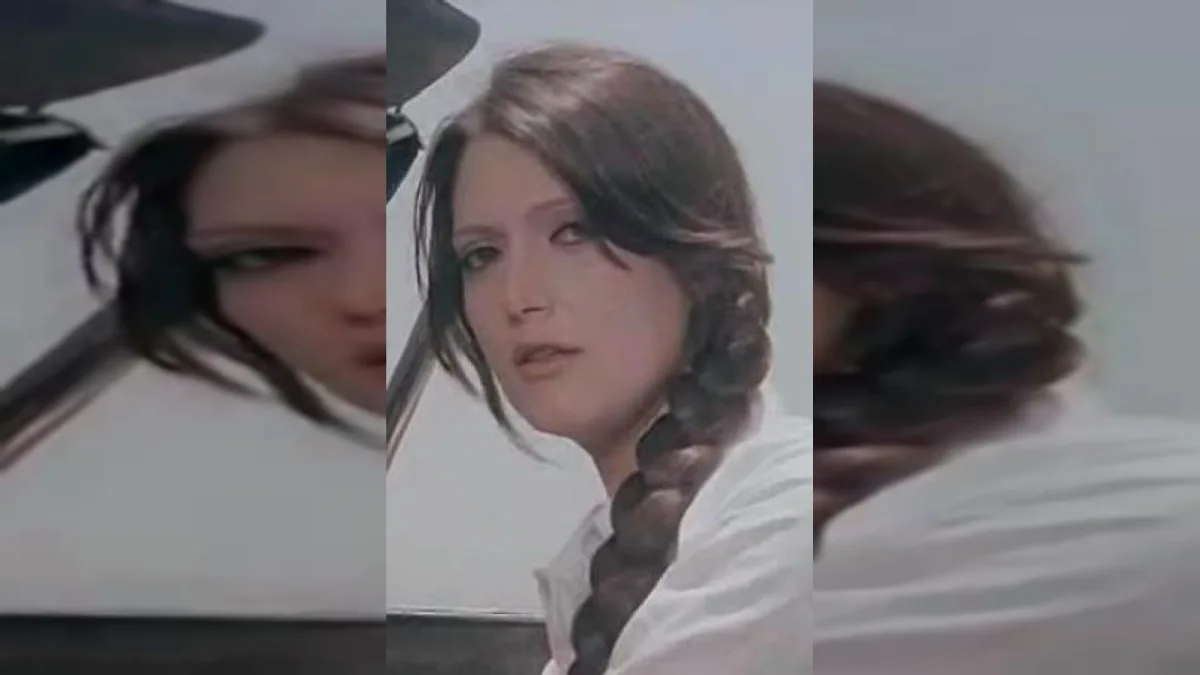 الفنانة المصرية المعتزلة شمس البارودي في لقطة سينمائية